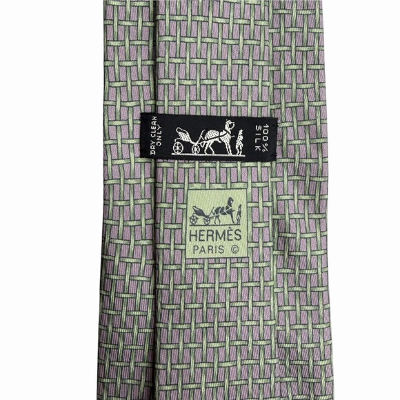 HERMÈS Other - Hermes Mens Tie Basketweave Print Purple/Green Silk 88 HA 3.75" (W) x 63.25" (L)